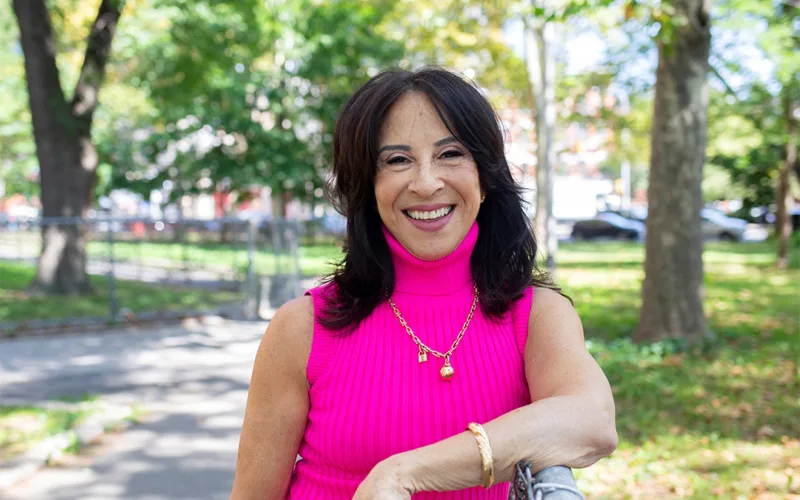 Maria Hinojosa Headshot 3x2